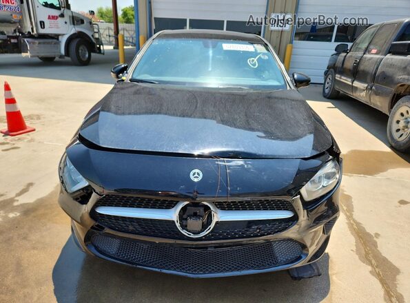 WDD3G4EB3KW005953 2019 MERCEDES-BENZ A Black Вид спереду