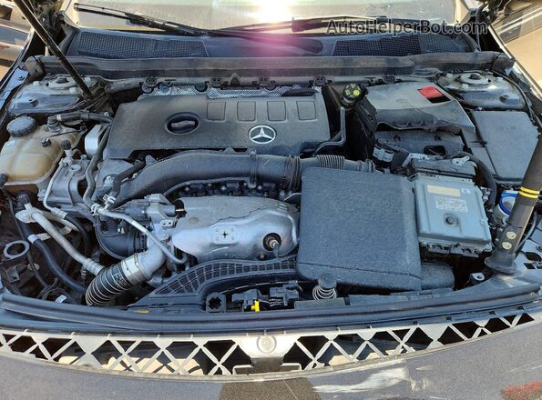 WDD3G4EB3KW005953 2019 MERCEDES-BENZ A Black Вид задньої частини салону