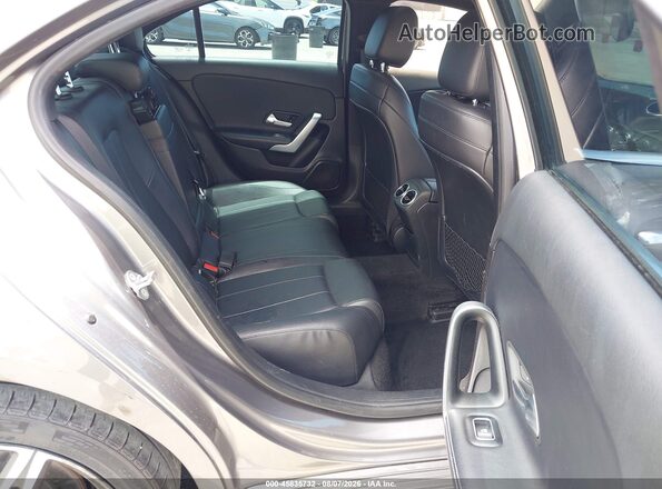 WDD3G4EB3KW019884 2019 MERCEDES-BENZ A 220 Gray Вид наклейки з VIN-кодом