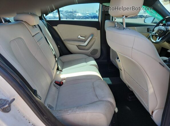 WDD3G4EB3KW021506 2019 MERCEDES-BENZ A Белый 