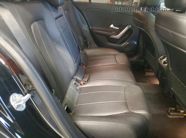 WDD3G4EB4KW001569 2019 MERCEDES-BENZ A Черный Вид задних сидений