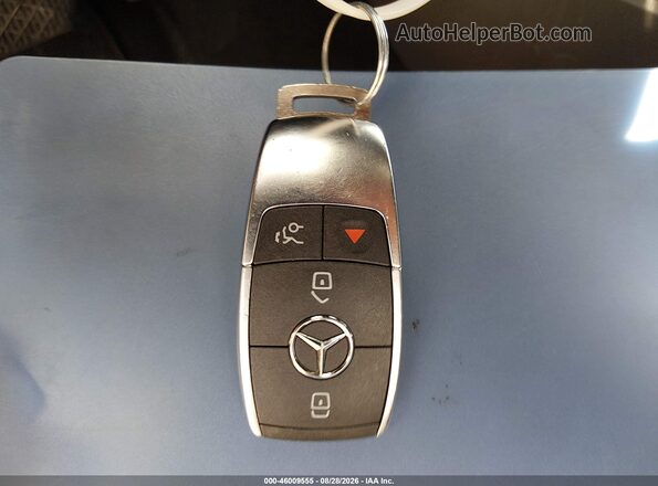 WDD3G4EB4KW013740 2019 MERCEDES-BENZ A 220 Белый Вид панели приборов