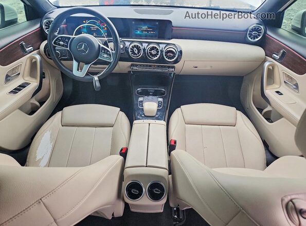WDD3G4EB4KW035429 2019 MERCEDES-BENZ A Белый Вид панели приборов