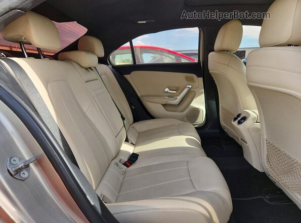 WDD3G4EB4LW038543 2020 MERCEDES-BENZ A Tan Widok tylnych siedzeń