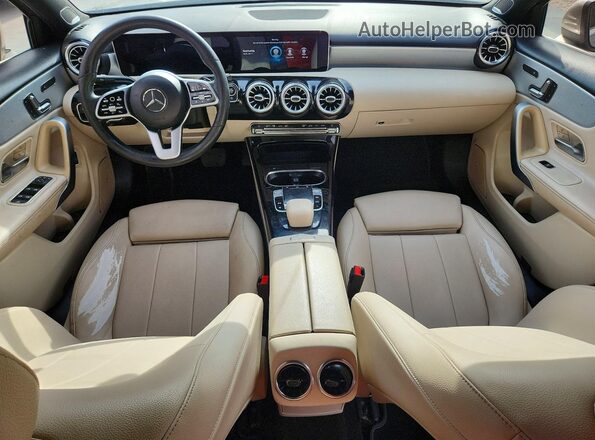 WDD3G4EB4LW038543 2020 MERCEDES-BENZ A Tan Widok deski rozdzielczej