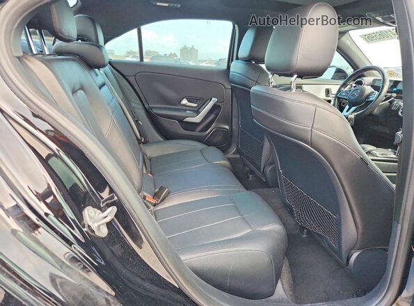 WDD3G4EB5KW018879 2019 MERCEDES-BENZ A Black Widok tylnych siedzeń