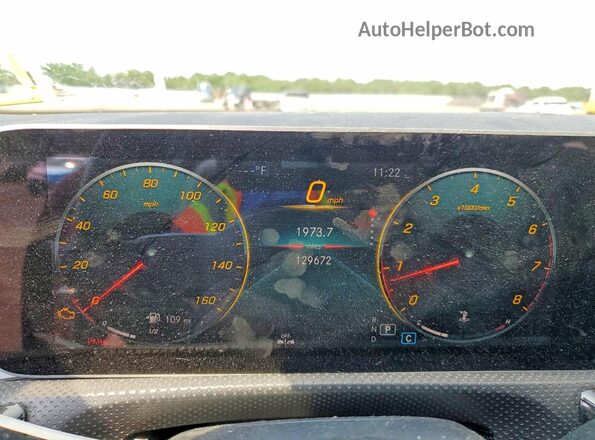 WDD3G4EB8KW013658 2019 MERCEDES-BENZ A Красный Вид щитка приборов