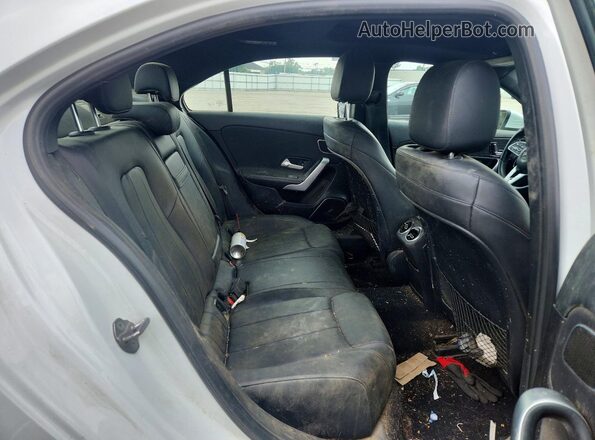 WDD3G4EBXKW020708 2019 MERCEDES-BENZ A White Widok tylnych siedzeń