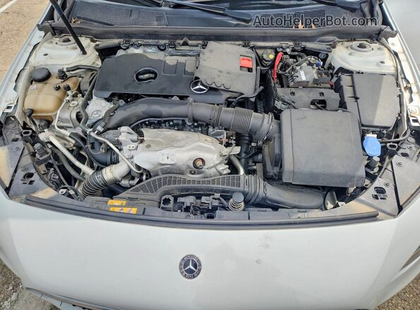 WDD3G4EBXKW020708 2019 MERCEDES-BENZ A White Widok wnętrza z tyłu
