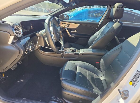 WDD3G4FB0KW018173 2019 MERCEDES-BENZ A White Vista interior delantera