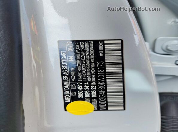 WDD3G4FB0KW018173 2019 MERCEDES-BENZ A White Vista del compartimento del motor