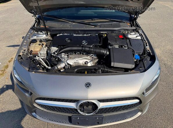 WDD3G4FB0KW024667 2019 MERCEDES-BENZ A Gold Вид салону спереду