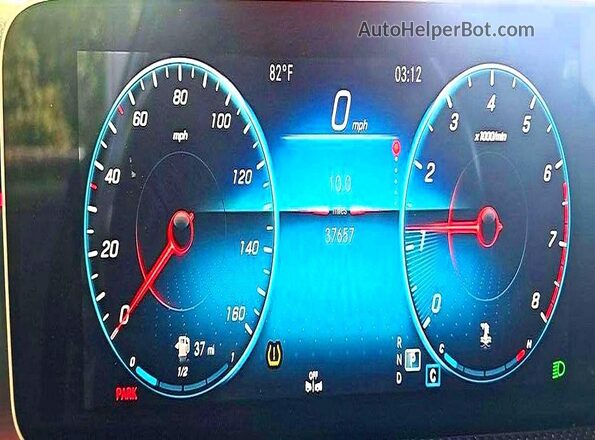 WDD3G4FB0KW024667 2019 MERCEDES-BENZ A Gold Вид панелі приладів