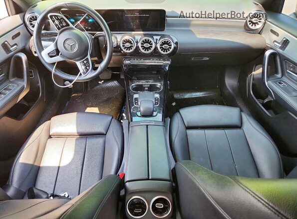 WDD3G4FB4KW001702 2019 MERCEDES-BENZ A Green 