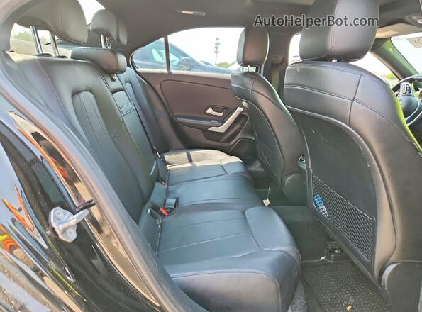 WDD3G4FB4KW001702 2019 MERCEDES-BENZ A Green 