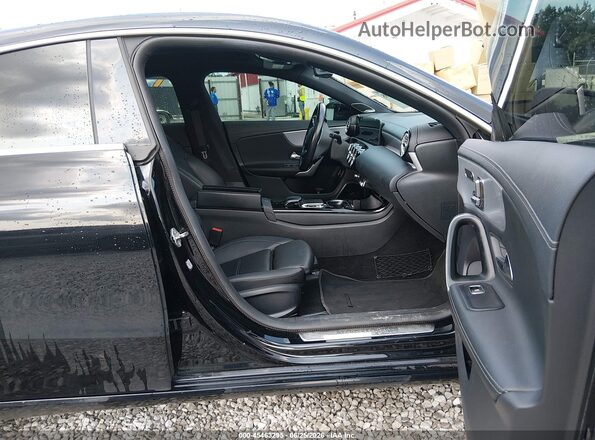WDD5J4HB7LN071872 2020 MERCEDES-BENZ CLA 250 Черный Вид салона спереди