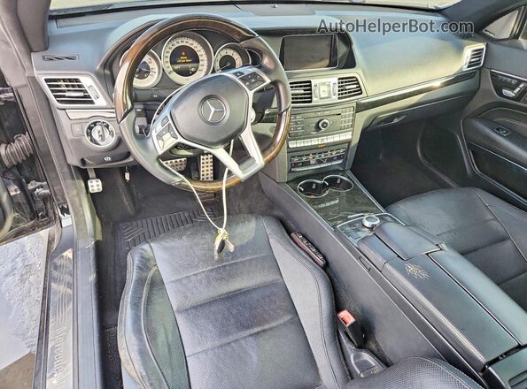 WDDKJ7DB0HF359843 2017 MERCEDES-BENZ E Black Vista del salpicadero