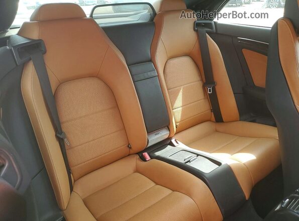 WDDKK6FF5GF334250 2016 MERCEDES-BENZ E Black Rear seats view