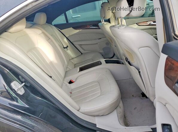 WDDLJ7DBXGA171847 2016 MERCEDES-BENZ CLS-CLASS Черный Вид задних сидений