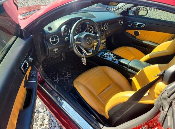 WDDPK3JA3HF141550 2017 MERCEDES-BENZ SLC Red წინა პანელის ხედი