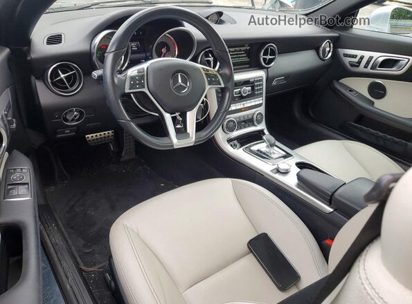 WDDPK3JA5GF118348 2016 MERCEDES-BENZ SLK Silver Vista del salpicadero