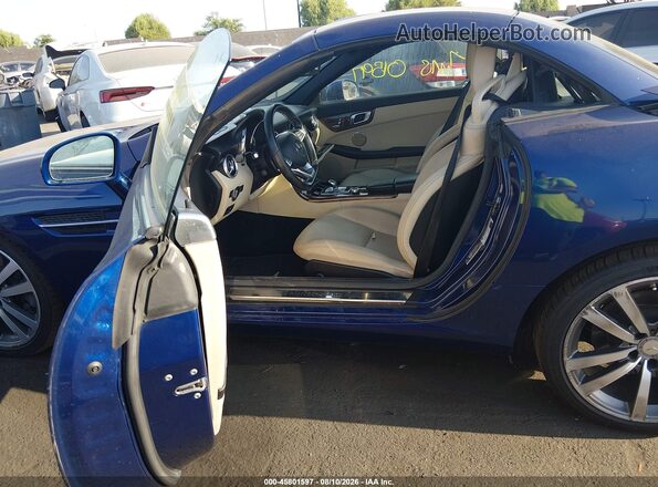 WDDPK3JA5HF138052 2017 MERCEDES-BENZ SLC 300 Blue Вид наклейки з VIN-кодом