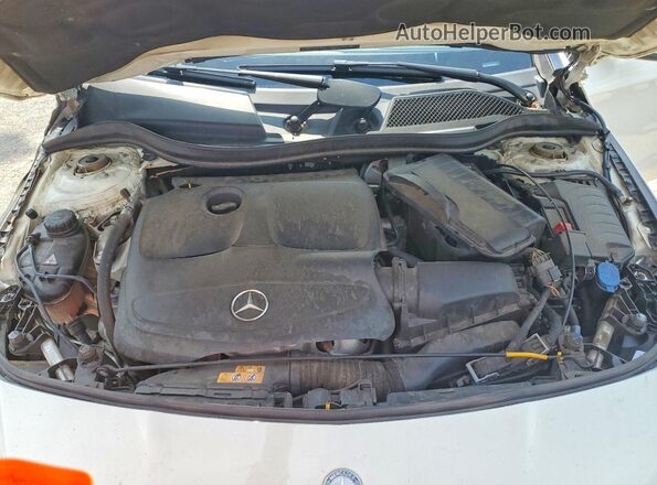 WDDSJ4EB0JN510656 2018 MERCEDES-BENZ CLA-CLASS White Vista interior trasera