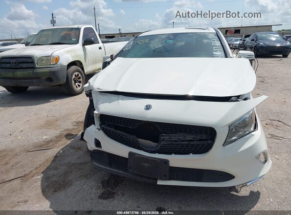WDDSJ4EB0JN526131 2018 MERCEDES-BENZ CLA 250 Белый Вид щитка приборов