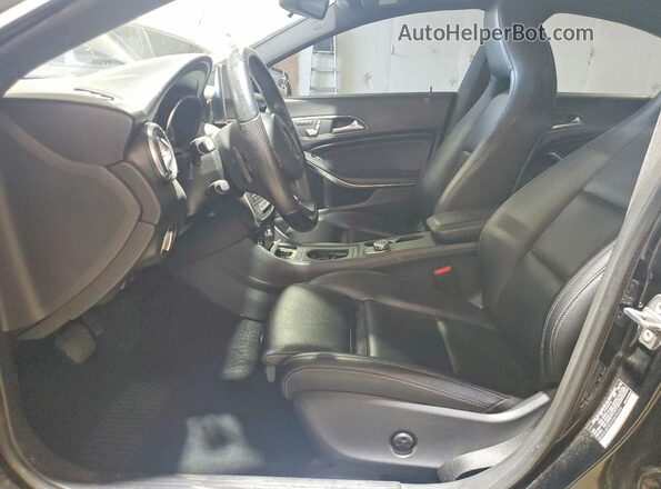 WDDSJ4EB0KN699293 2019 MERCEDES-BENZ CLA-CLASS Черный Вид салона спереди