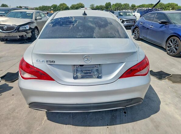 WDDSJ4EB1JN544699 2018 MERCEDES-BENZ CLA-CLASS Серебряный Вид сзади