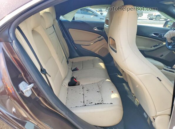 WDDSJ4EB1JN567870 2018 MERCEDES-BENZ CLA-CLASS Brown Vista de los asientos traseros