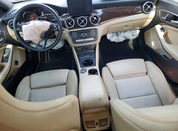 WDDSJ4EB1JN567870 2018 MERCEDES-BENZ CLA-CLASS Brown Vista del salpicadero