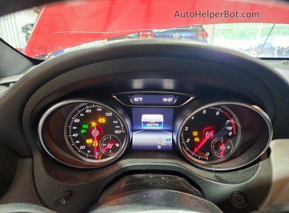 WDDSJ4EB1JN587066 2018 MERCEDES-BENZ CLA-CLASS Red Սարքավորումների վահանակի տեսք
