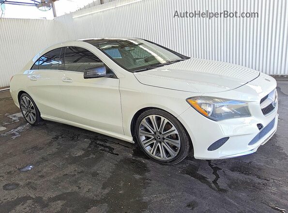 WDDSJ4EB2JN590526 2018 MERCEDES-BENZ CLA-CLASS White Delantero derecho