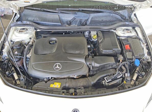WDDSJ4EB2JN590526 2018 MERCEDES-BENZ CLA-CLASS White Vista interior trasera