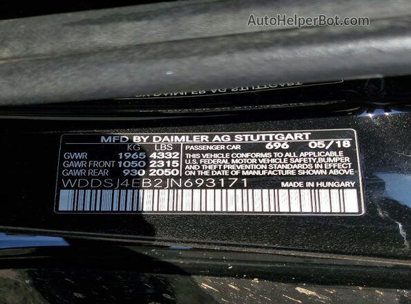 WDDSJ4EB2JN693171 2018 MERCEDES-BENZ CLA-CLASS Black Vista del compartimento del motor