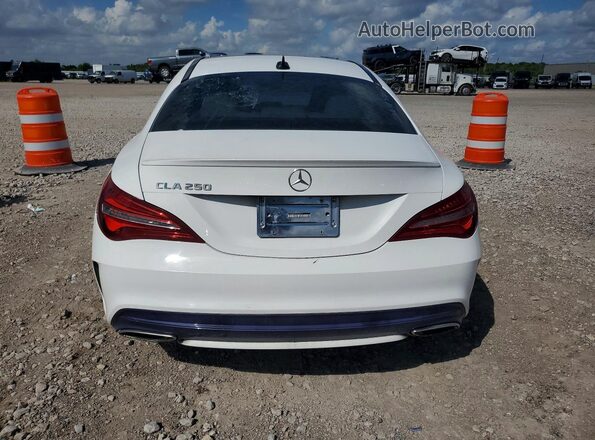 WDDSJ4EB2KN729877 2019 MERCEDES-BENZ CLA-CLASS Белый Вид салона спереди