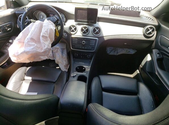 WDDSJ4EB3GN323999 2016 MERCEDES-BENZ CLA-CLASS Белый Вид панели приборов