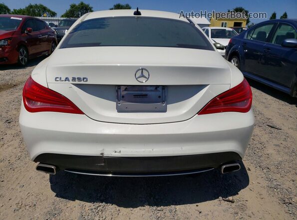 WDDSJ4EB3GN323999 2016 MERCEDES-BENZ CLA-CLASS Белый Вид сзади
