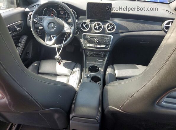 WDDSJ4EB3JN519044 2018 MERCEDES-BENZ CLA-CLASS Black Dashboard view
