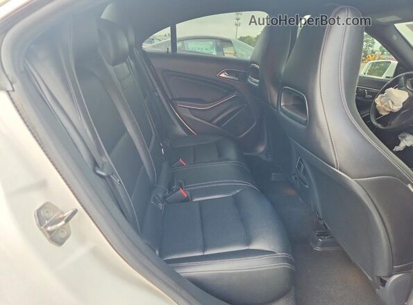 WDDSJ4EB4KN707914 2019 MERCEDES-BENZ CLA-CLASS Белый Вид задних сидений