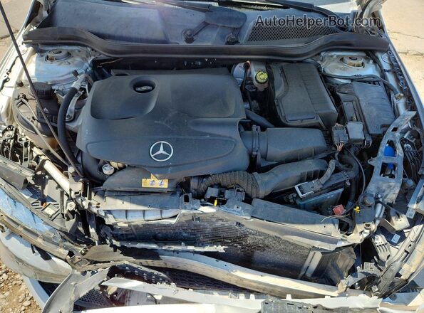 WDDSJ4EB4KN722056 2019 MERCEDES-BENZ CLA-CLASS Silver Rear interior view