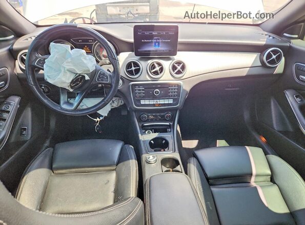 WDDSJ4EB4KN722056 2019 MERCEDES-BENZ CLA-CLASS Silver Dashboard view