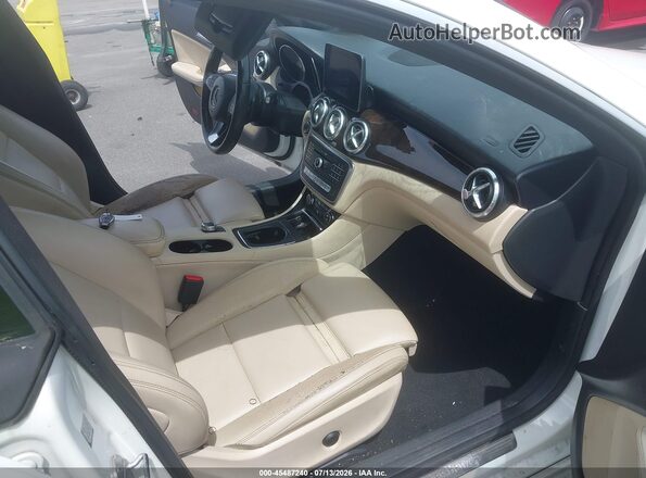 WDDSJ4EB4KN774092 2019 MERCEDES-BENZ CLA 250 White წინა სალონის ხედი