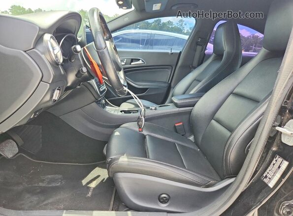 WDDSJ4EB6JN600507 2018 MERCEDES-BENZ CLA-CLASS Black Vista interior delantera