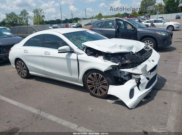 WDDSJ4EB6JN659055 2018 MERCEDES-BENZ CLA 250 White Vista interior trasera