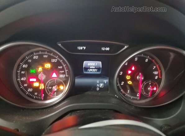WDDSJ4EB7JN626713 2018 MERCEDES-BENZ CLA-CLASS Красный Вид щитка приборов