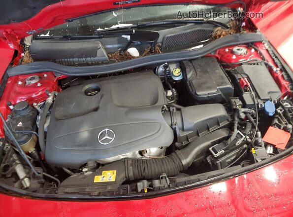 WDDSJ4EB7JN626713 2018 MERCEDES-BENZ CLA-CLASS Красный Вид задней части салона