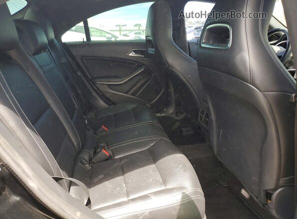 WDDSJ4EB7KN738171 2019 MERCEDES-BENZ CLA-CLASS Black Vista de los asientos traseros