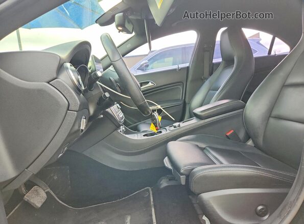 WDDSJ4EB8HN421122 2017 MERCEDES-BENZ CLA-CLASS Black Սալոնի դիմացի տեսք